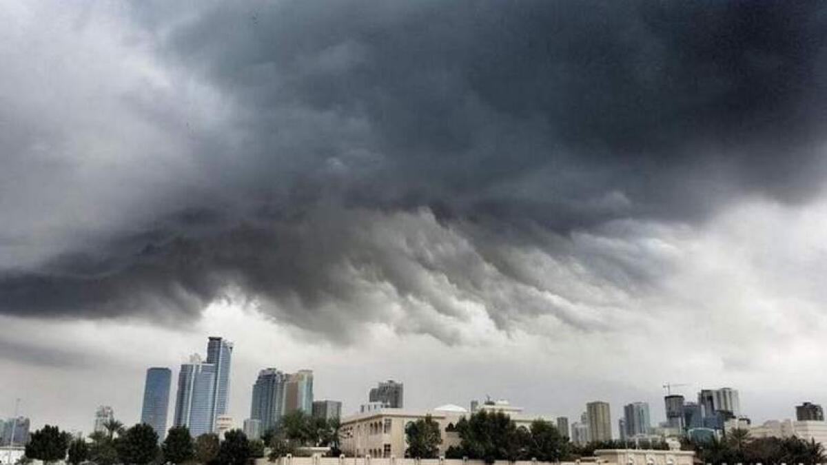 Prepare for unstable weather in UAE this week