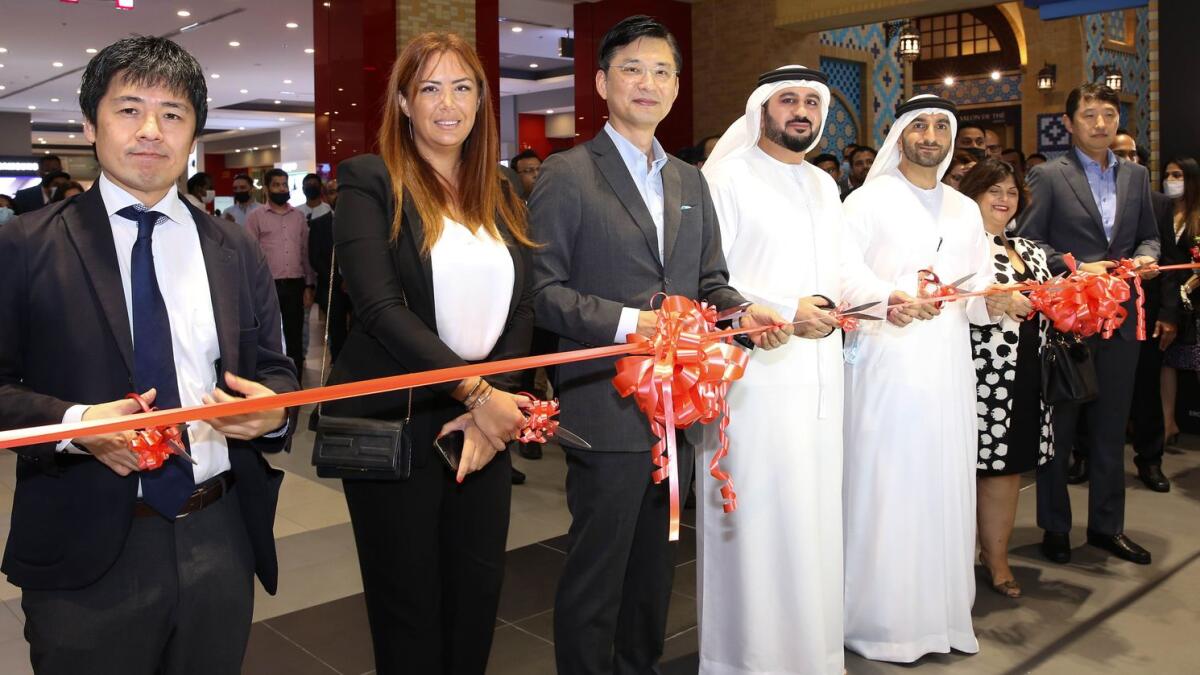 The store being inaugurated by Alex Lim, president, Samsung Middle East and North Africa, Seong Hyun Lee, president, Samsung Gulf Electronics along with Mohammad Badri and Ahmad Badri, director, Eros Group.