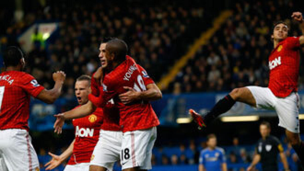 United wins at Chelsea in EPL after 10-year wait