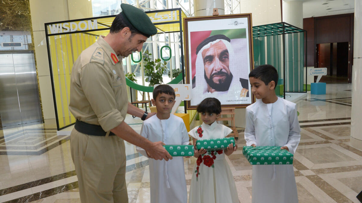 Police honour child volunteers at record Iftar 