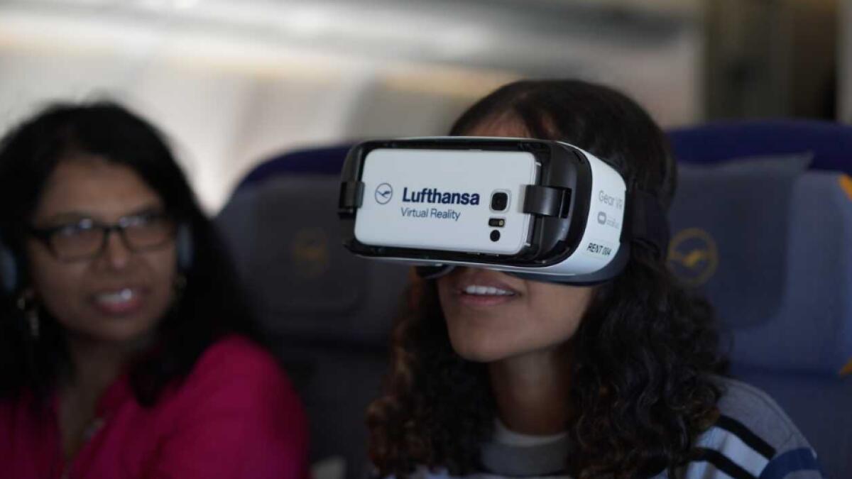 Dubai-bound passengers are first to experience in-flight virtual reality