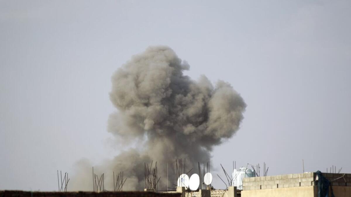 Saudi-led coalition jets kill 20 in Yemen: Residents 