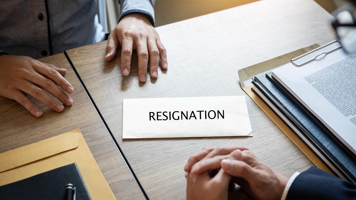 employer, resignation, UAE law. job, legal view, case, court 