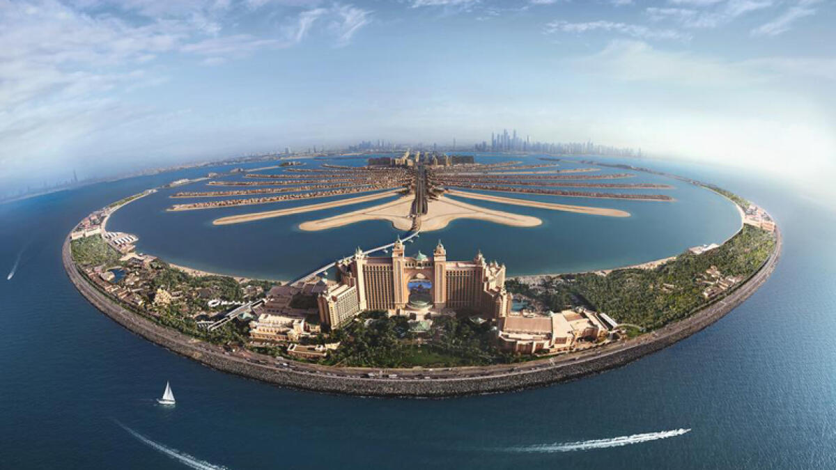 Like Dubais Atlantis on Facebook, win free hotel stay