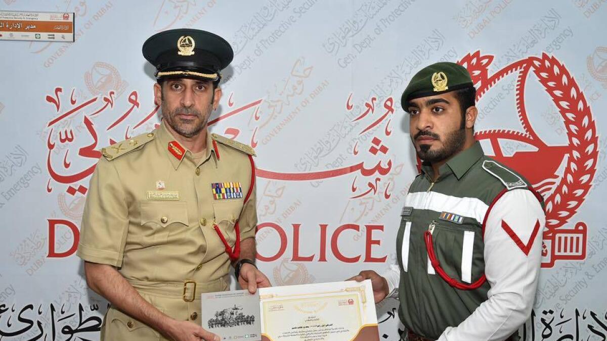 Dubai cop honoured for risking life to clear traffic