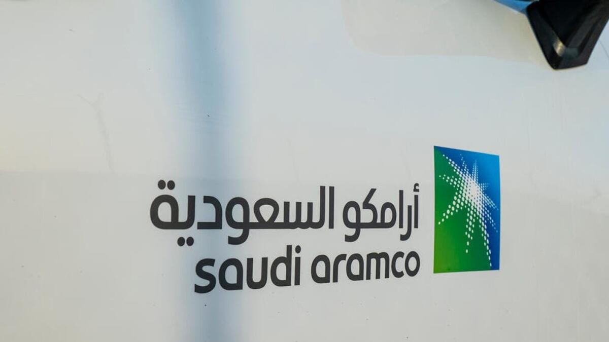 Saudi’s main index trading lower for the fourth straight session amid weak oil prices. — File photo