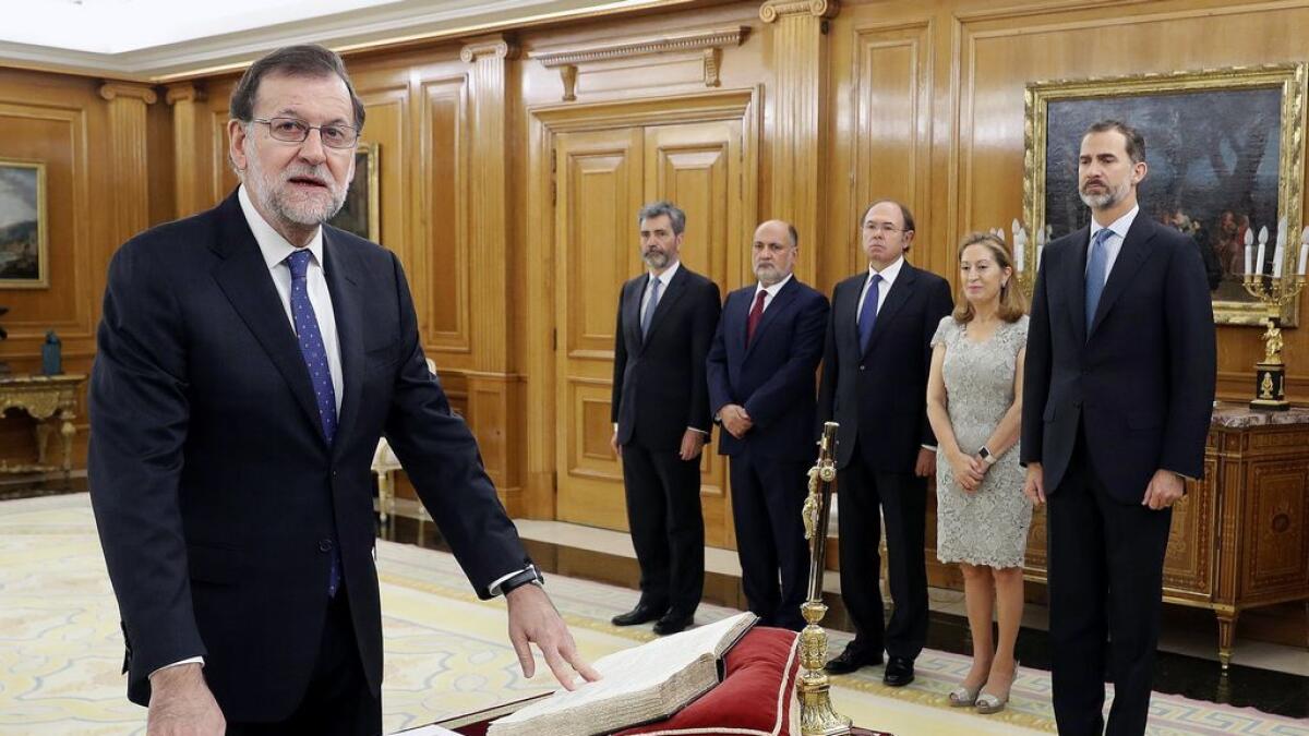 Spains Mariano Rajoy sworn in as prime minister