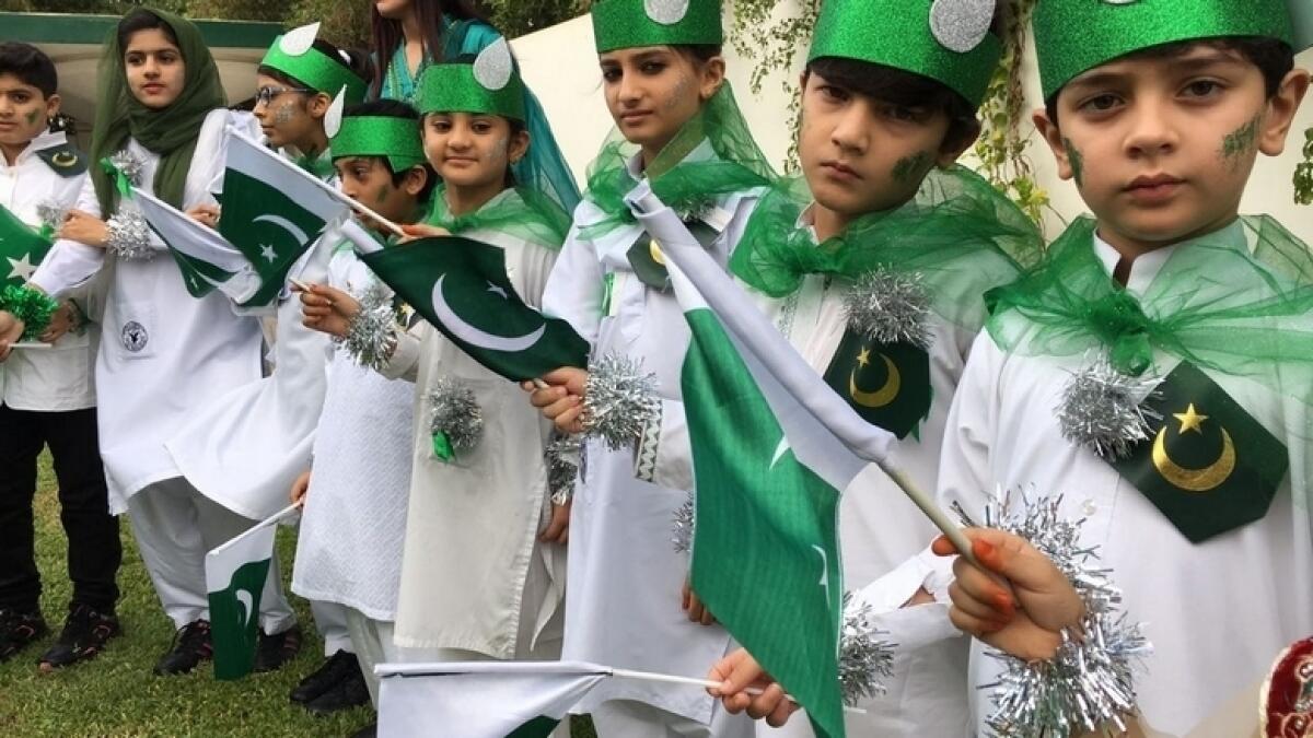 Video: Pakistani expats in UAE celebrate 73rd Independence Day
