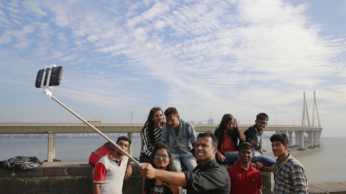Mumbai sets no-selfie zones as deaths linked to selfies rise