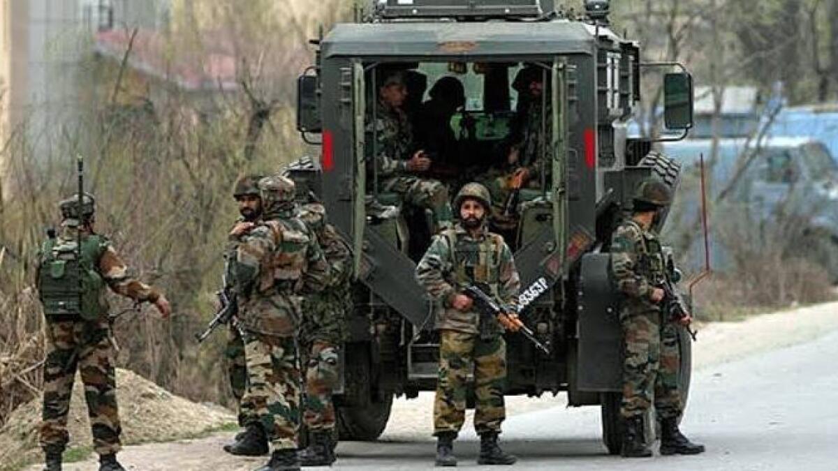 Militants attack army convoy in Kashmirs Pulwama