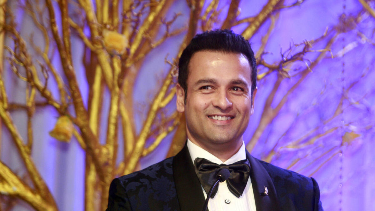 Rohit Roy played the perfect host