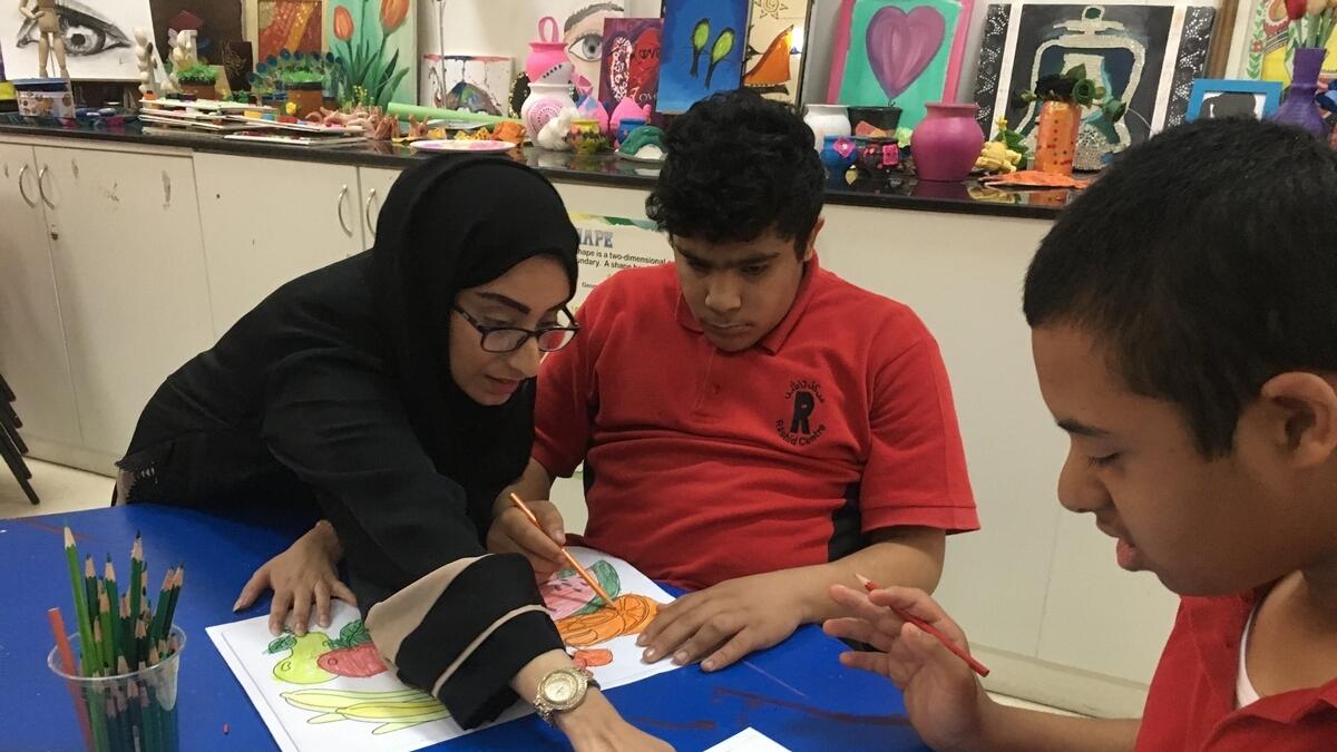 This Dubai teacher speaks through colours 