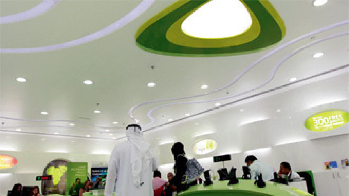 Etisalat takes another major step towards bond issue