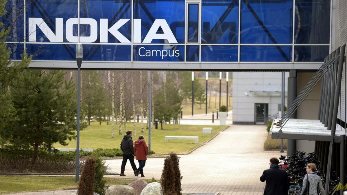 Nokia swings to Q1 loss