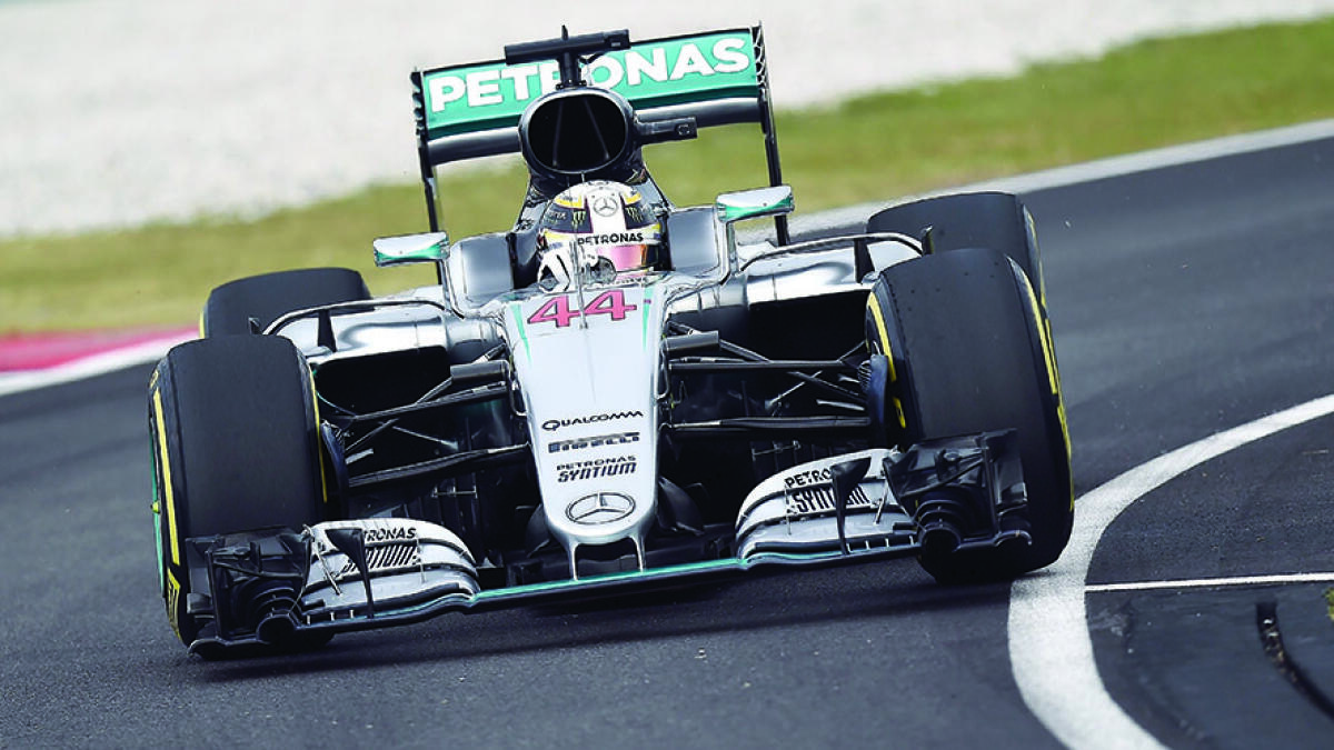 Hamilton told to face media ahead of U.S. Grand Prix