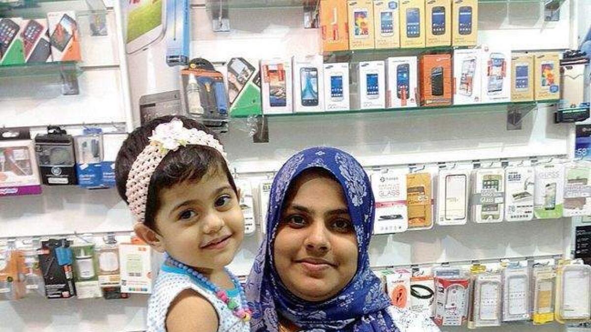 Pregnant woman, child die in Dubai car crash