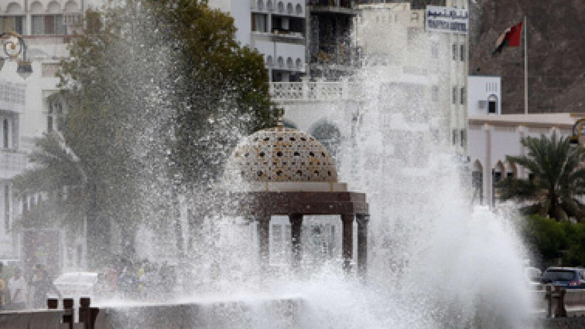 Ashobaa: Heavy rain, winds batter Oman; thunderstorms likely in UAE