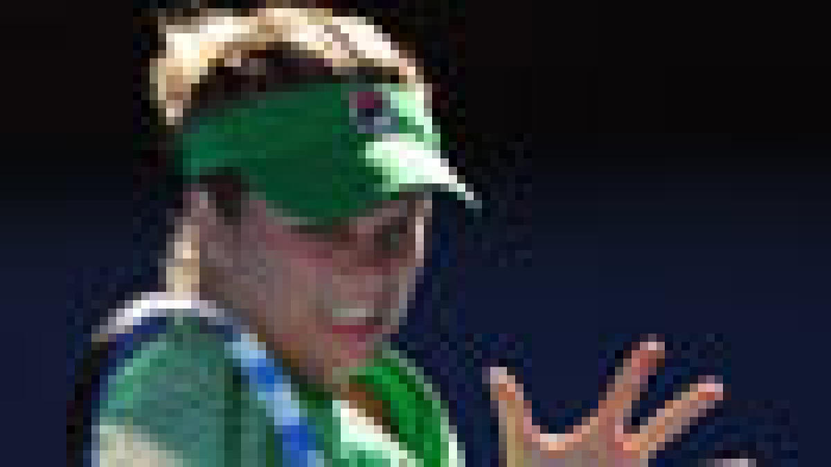 Clijsters overpowers Zvonereva to reach final