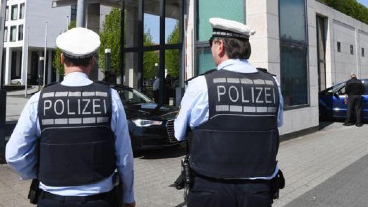 Manhunt after five hurt in Munich stabbing attack