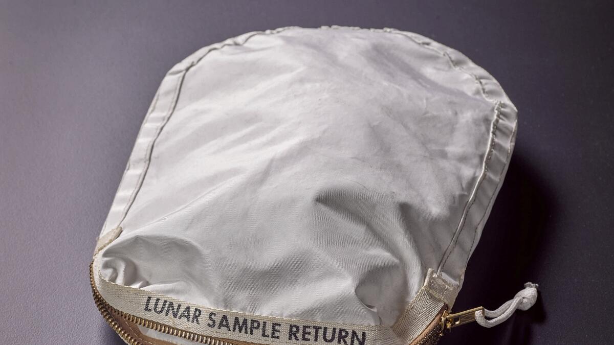 Bag from the Moon to be sold at auction