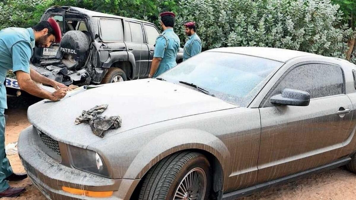 Ras Al Khaimah Police, seize, 820, abandoned vehicles