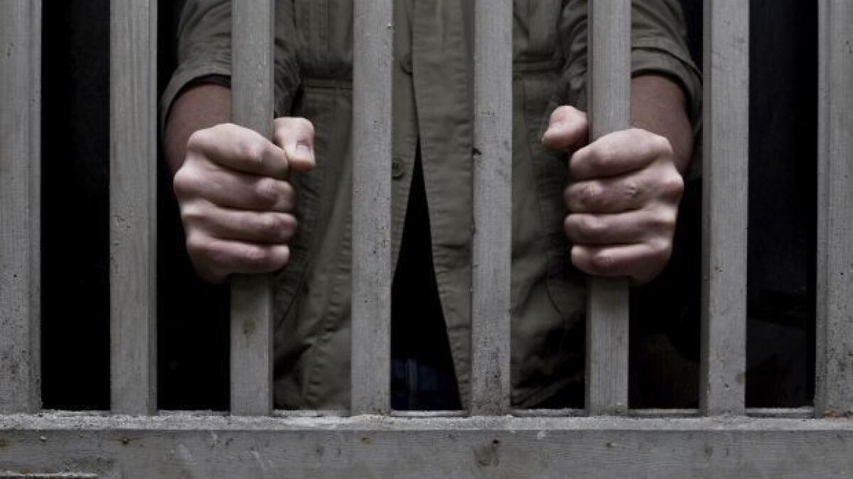 دبي: حكم على 4 وافدين بالسجن 7 سنوات وغرامة 200 ألف درهم لقتل امرأة