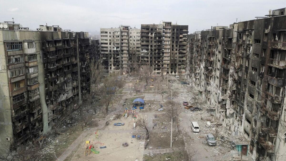 An aerial view shows residential buildings that were damaged during Russia-Ukraine conflict in the southern port city of Mariupol, Ukraine April 3, 2022. (Photo: Reuters)