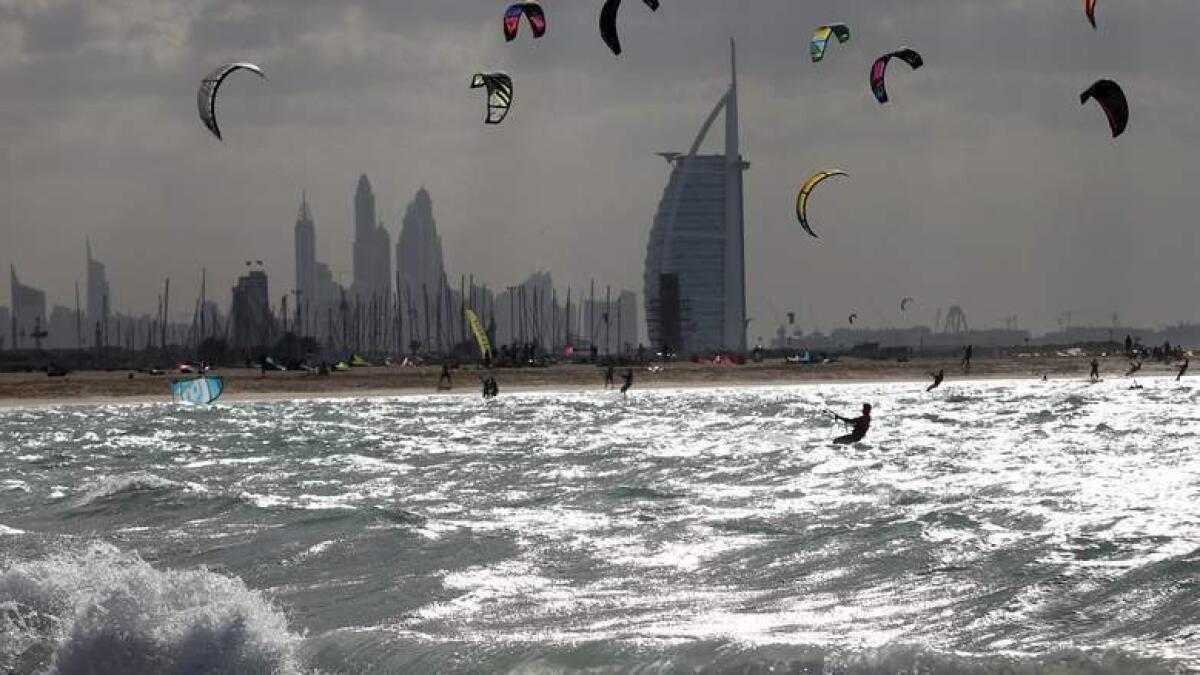 Warning: Strong winds, waves up to 10-feet high to hit UAE