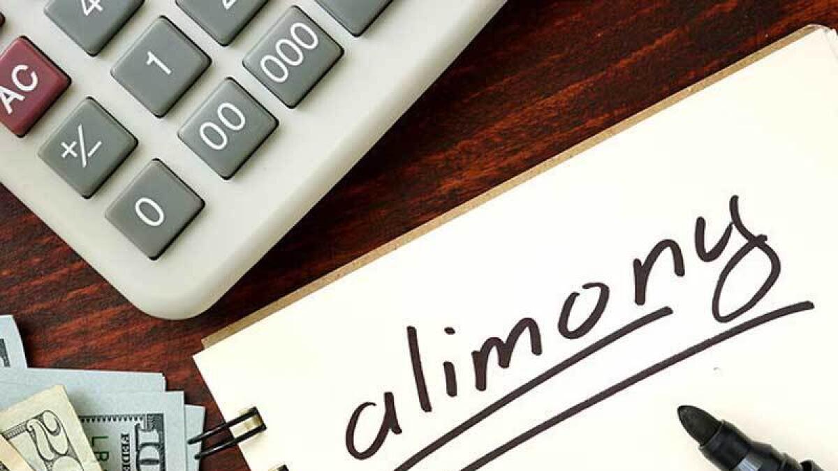 When is the wife entitled for alimony in UAE? 
