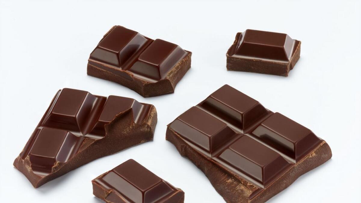 Eating dark chocolates may improve your heart health