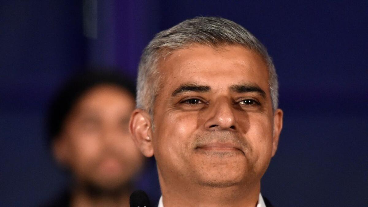 Pakistani bus drivers son is the first Muslim London mayor