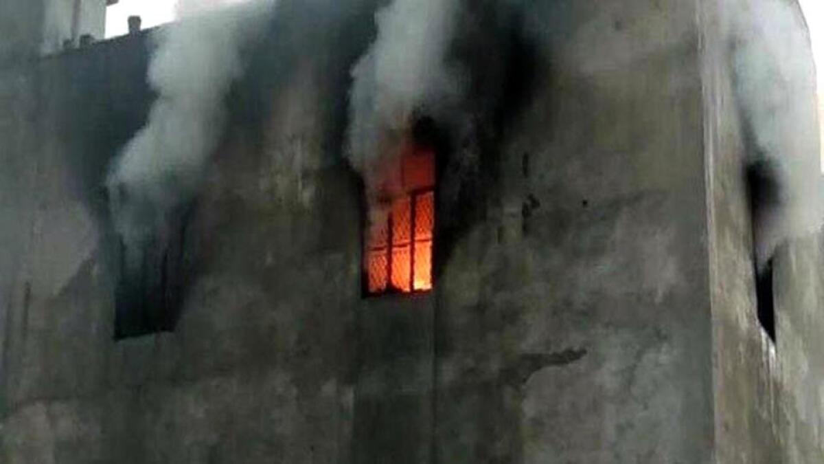 17 killed, 30 injured in massive fire in Delhi warehouse