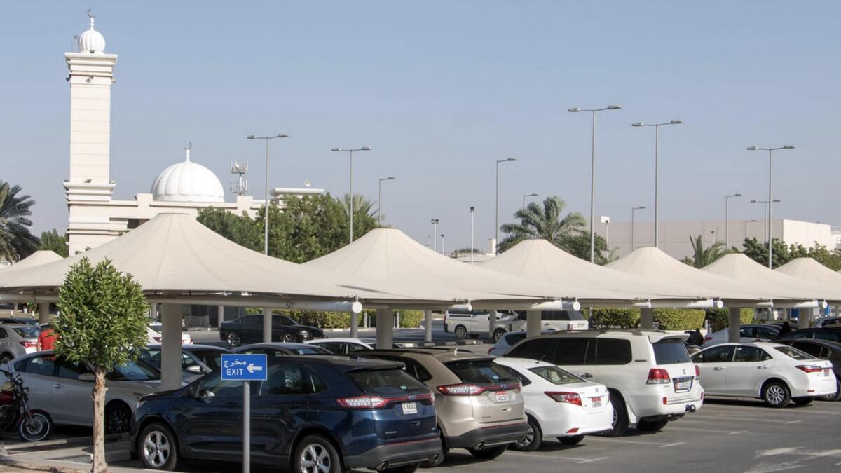 Gang, stole, cars, parked, Dubai airport, jailed