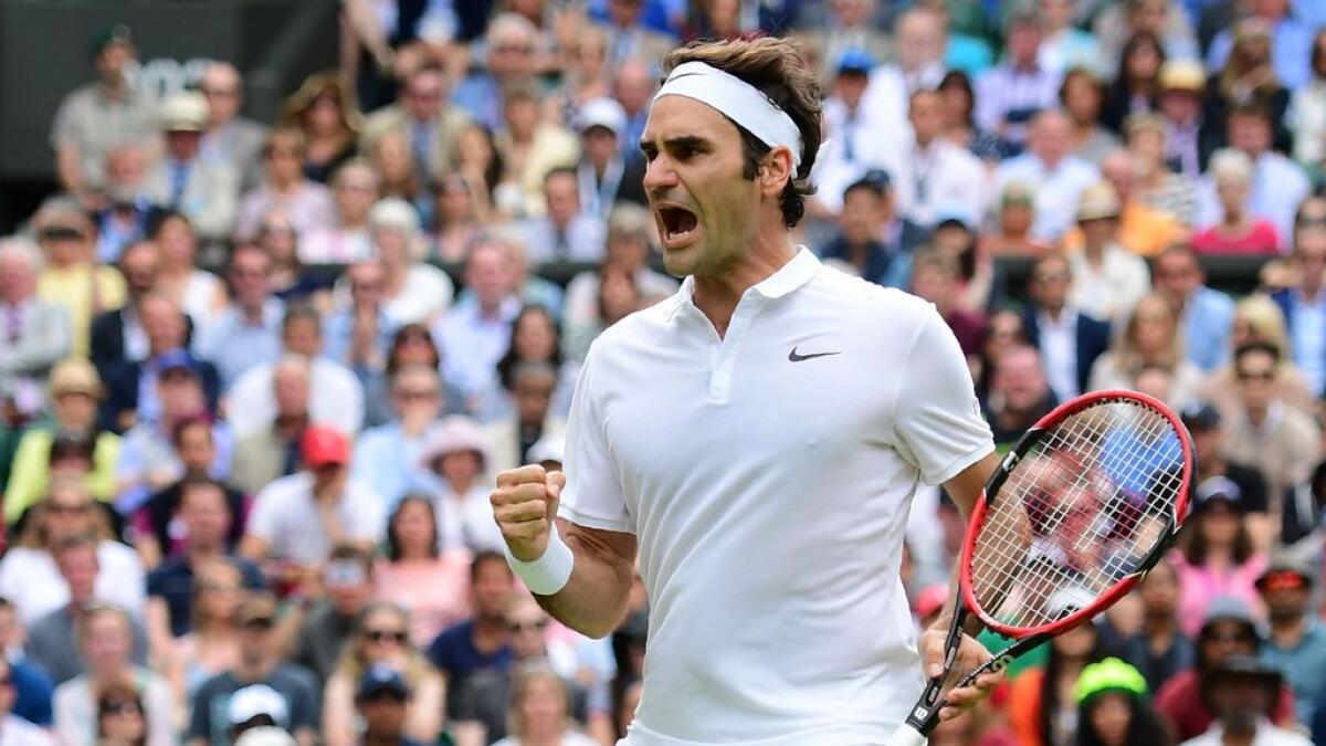 Flawless Federer and Serena reach quarterfinals in style