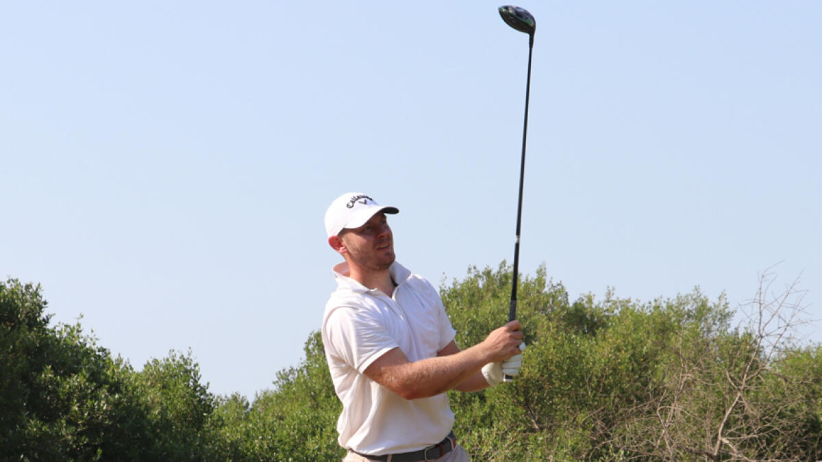 Scott surges to one-shot lead at the RAK Open