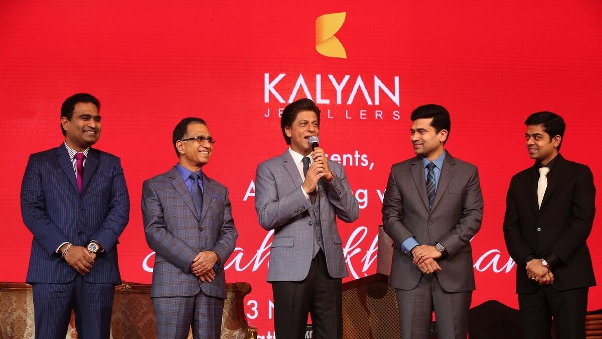 Kalyan Jewellers patrons meet Bollywood superstar Shah Rukh Khan