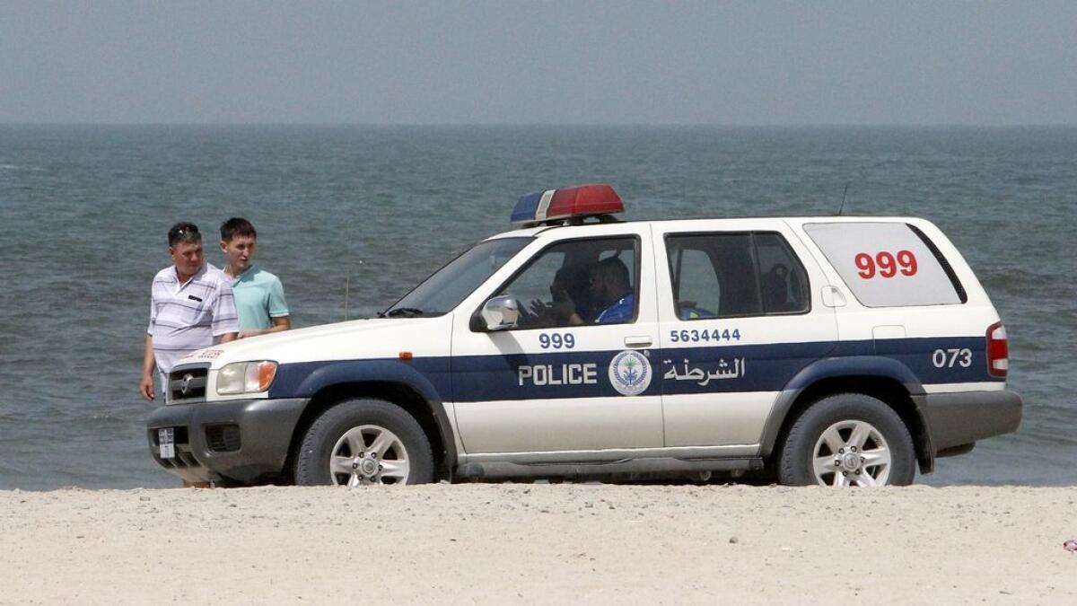 Rough seas claim 5 lives in UAE, five rescued