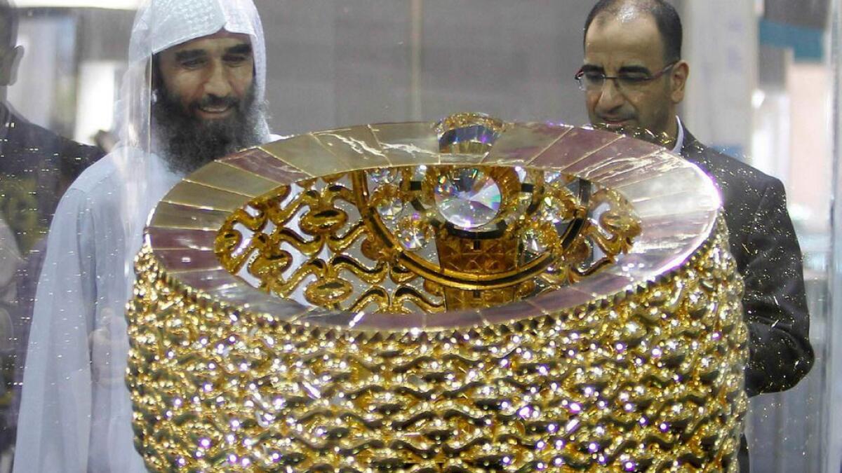 Worlds heaviest gold ring worth $3 million glitters