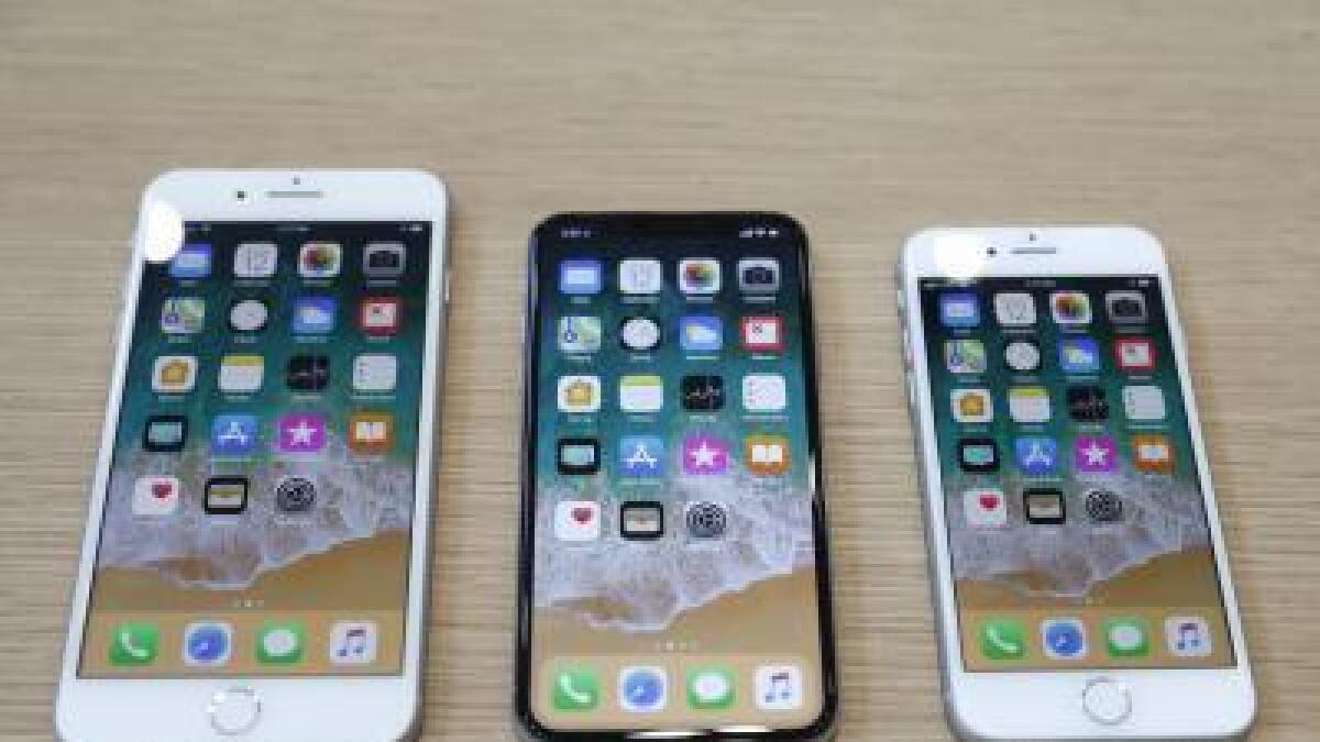 Anaemic iPhone 8 demand drags Apple lower