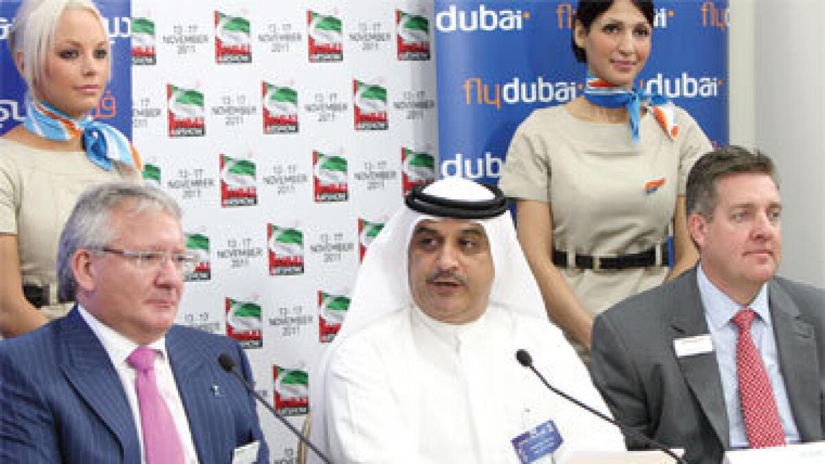 Flydubai inks 3 deals, rules out 2011 order
