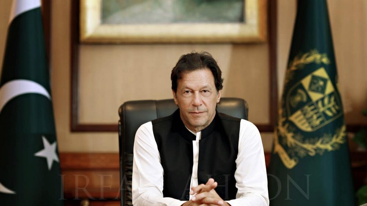 Controversy over Pakistan PM Imran Khans official portrait