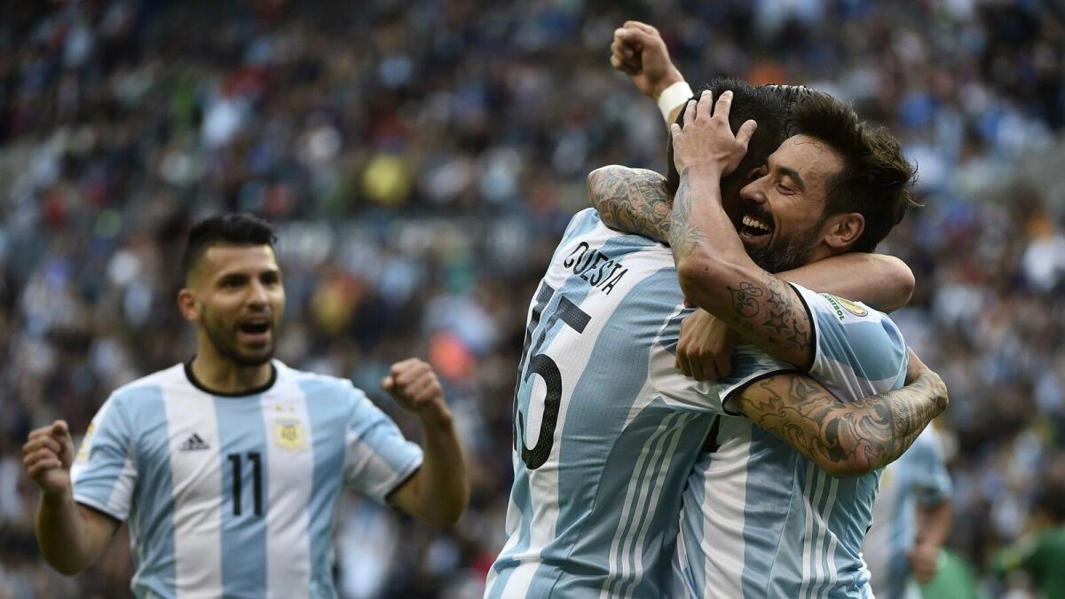 Too easy for Argentina; Chile enter quarters