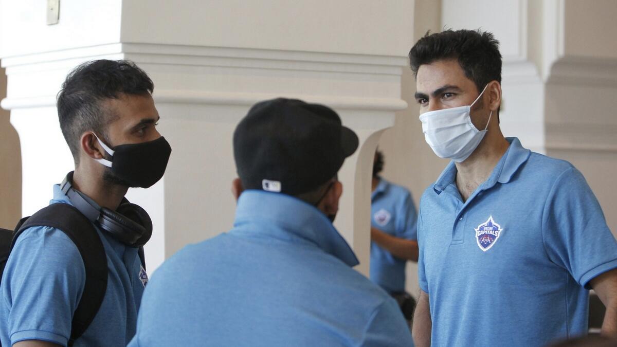 Mohammad Kaif (right), assistant coach of the Delhi Capitals. (Twitter)