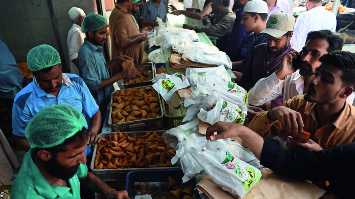 I miss street food back home during Ramadan: Pakistani expat 