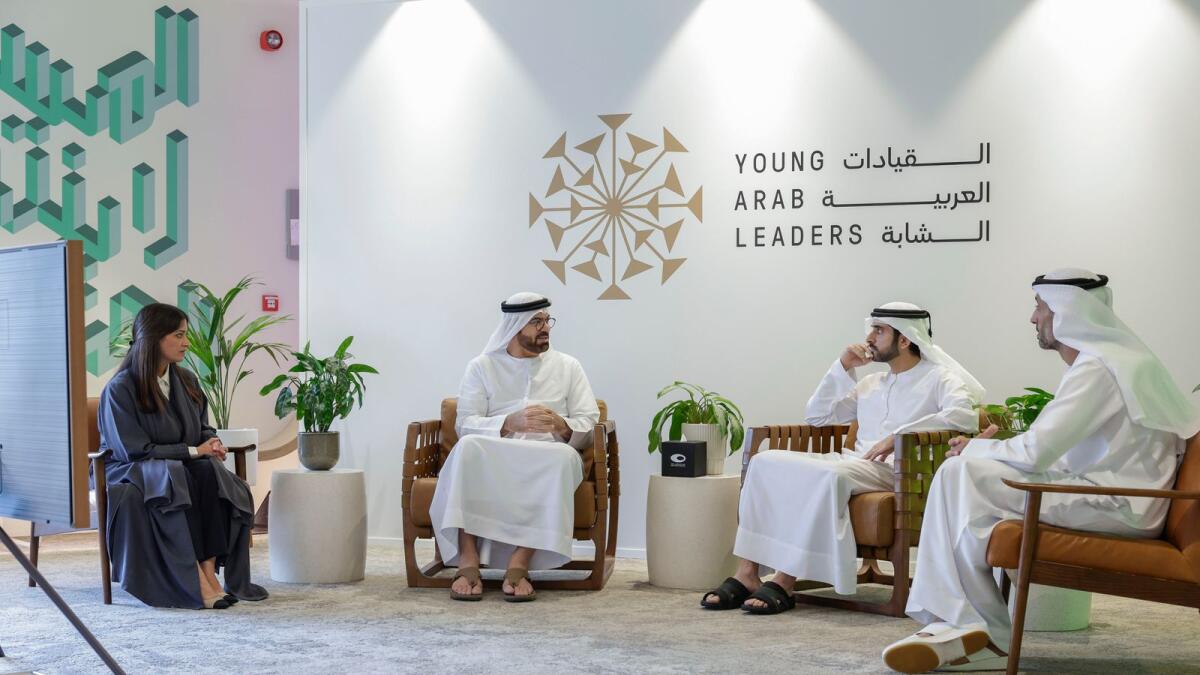 Sheikh Hamdan attends meeting to review the progress of Young Arab Leaders in Dubai. — Wam