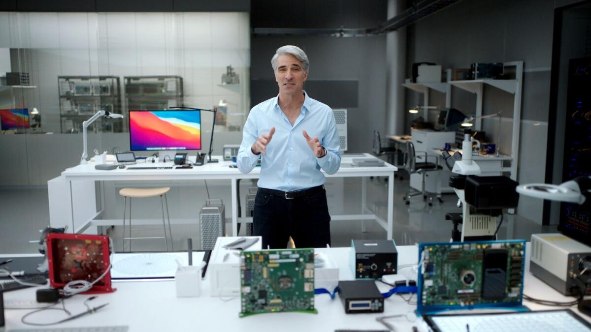 Apple's senior vice president of Software Engineering Craig Federighi showcases how Big Sur and Apple's advanced software technologies are optimised for M1.