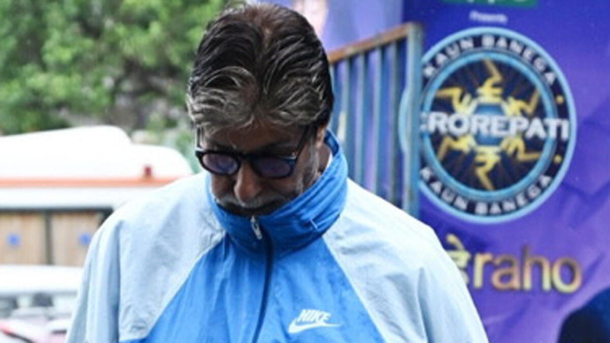 Bollywood, Amitabh Bachchan, hospitalised, weight loss
