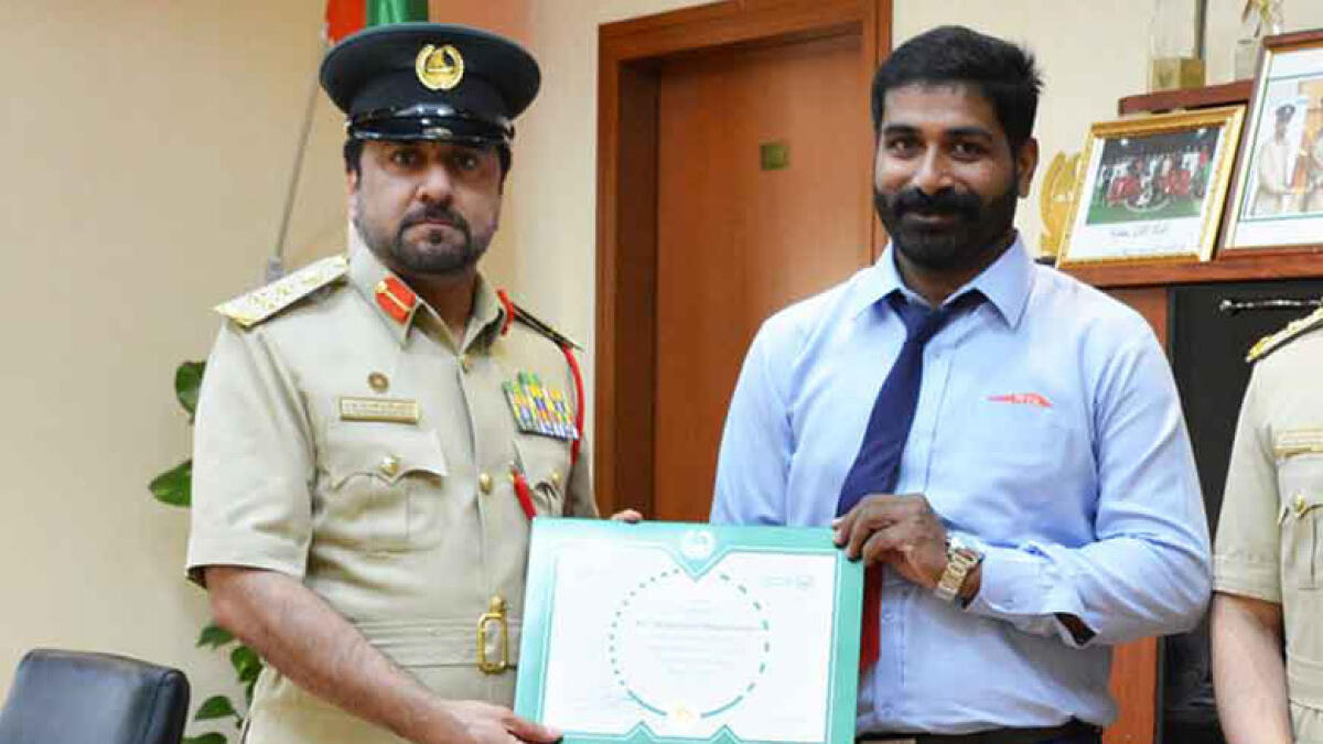 UAE expat, dubai driver, honoured by police 