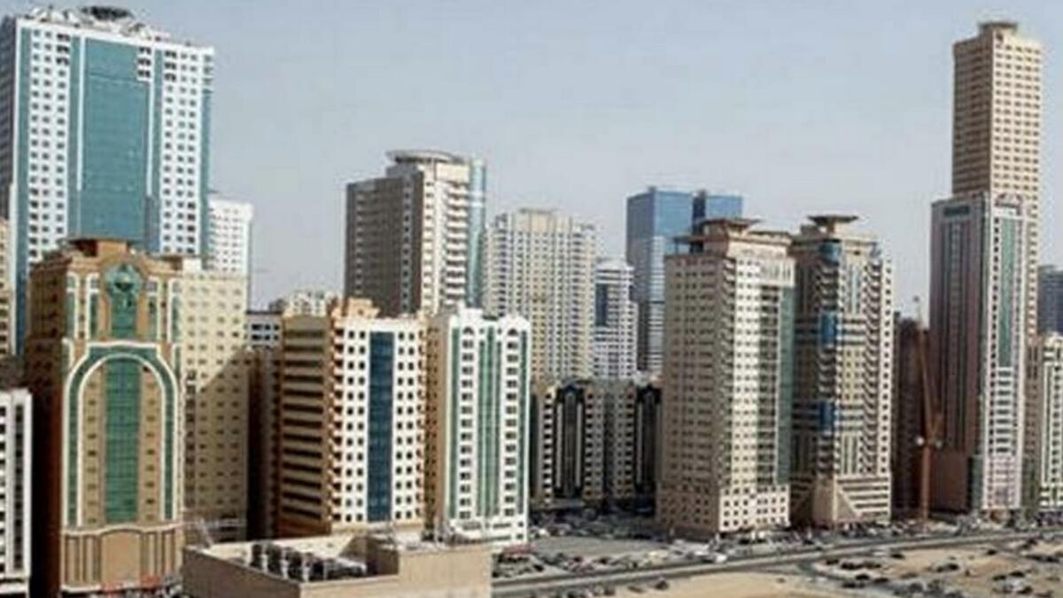 Woman falls to death from UAE building