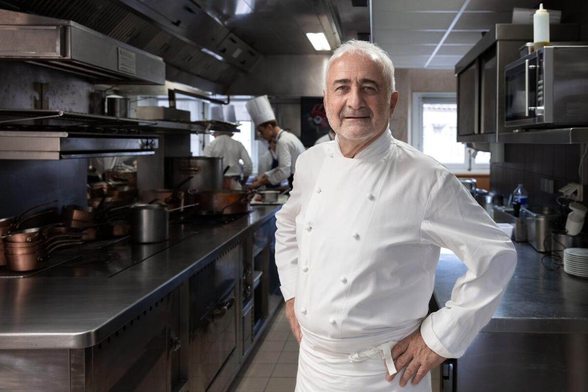 French chef Guy Savoy in his restaurant in Paris on November 29, 2022. Photo: AFP